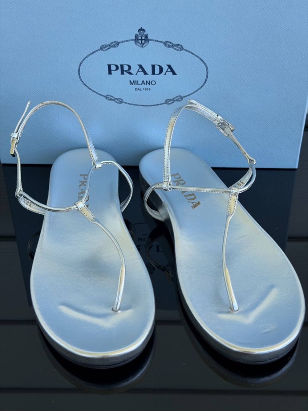 Prada Metallic Silver T-Strap Flat Sandals Size 38.5 Made In Italy new w/defects - Picture 2 of 11
